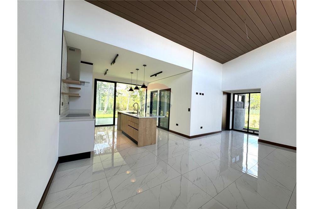 Villa - For Sale - La Guacima, Alajuela, Costa Rica - 10 - 902021012-122