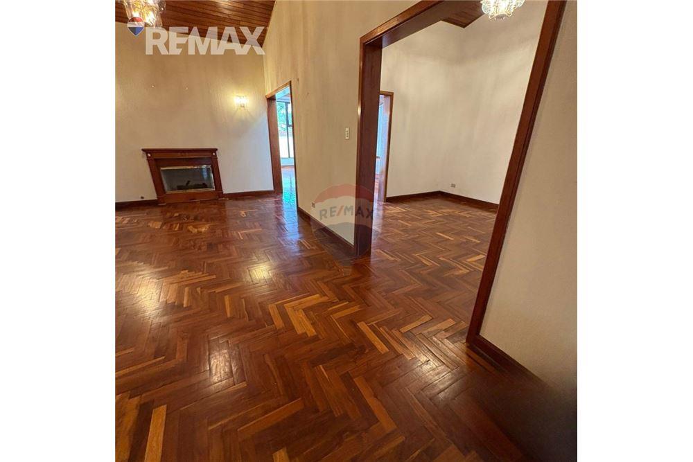 Villa - Te Koop - Guatemala City, Guatemala, Guatemala - 3 - 902611014-2