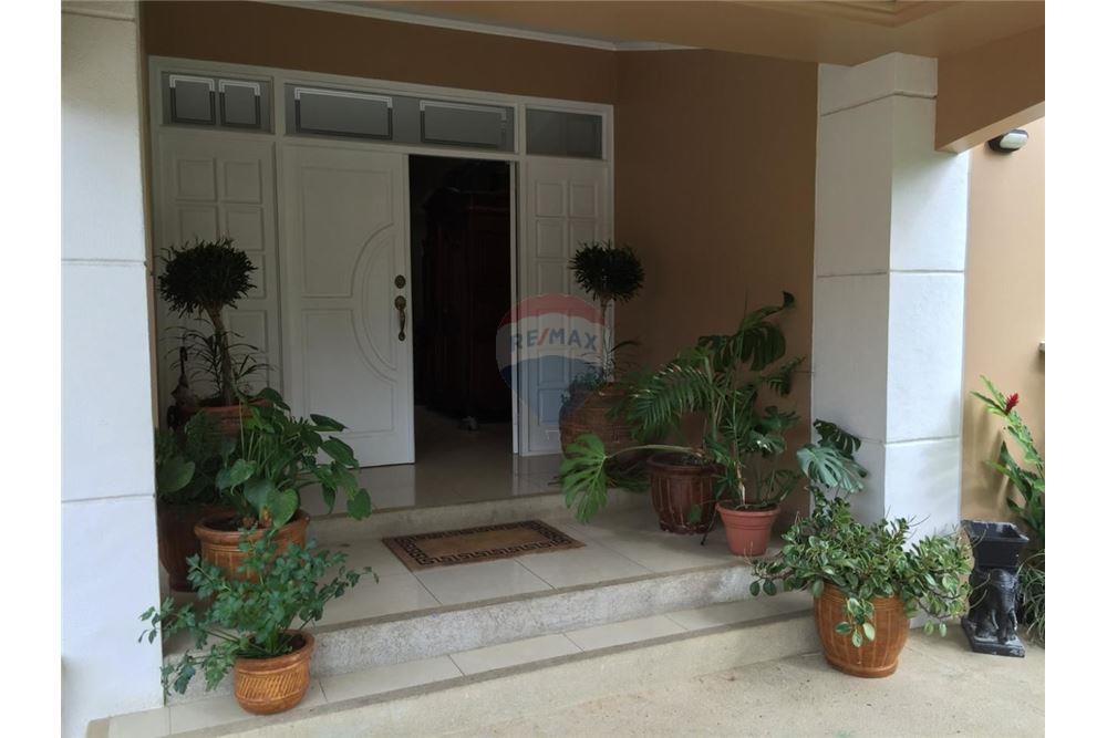 Villa - For Sale - Curridabat, San José - Curridabat, Costa Rica - 6 - 901251002-34