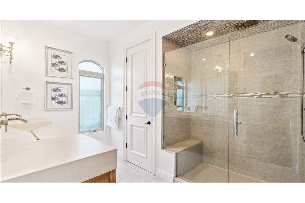 Villa - Venta - W Bay Bch South, Seven Mile, Islas Caimán - 31 - 90146011-180