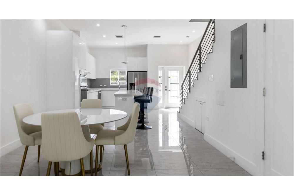 Appartement - Te Koop - South Sound, South Sound, Cayman Islands - 10 - 90146018-308