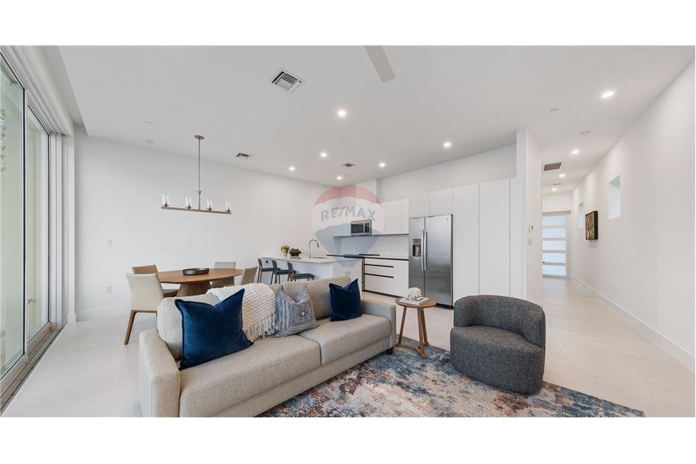 Condo/Apartment - For Sale - W Bay Bch West, West Bay, Cayman Islands - 3 - 90146058-20