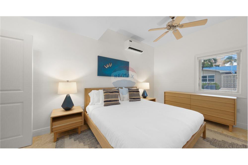 Villa - For Sale - W Bay Bch South, Seven Mile, Cayman Islands - 18 - 90146051-45