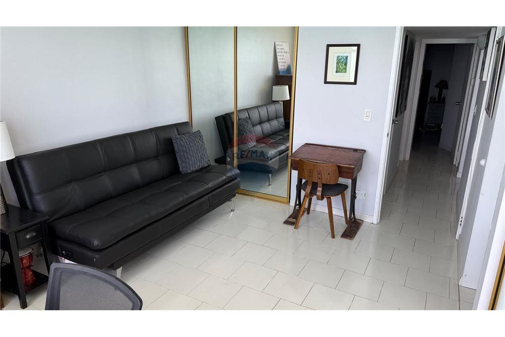 Apartamento/Condominio - Venta - Isla Verde, Carolina, Puerto Rico - 21 - 90102025-336