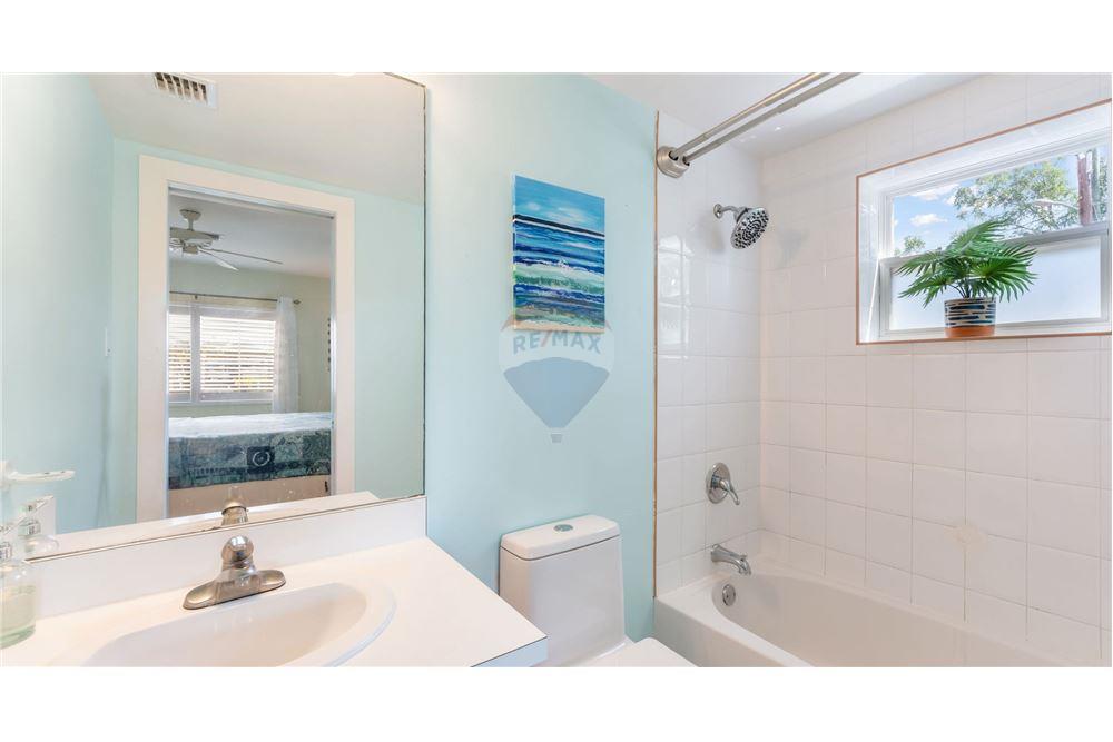 Condo/Apartment - For Sale - W Bay Bch West, West Bay, Cayman Islands - 11 - 90146058-25