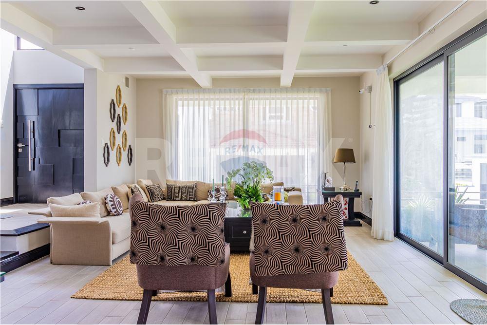 Villa - Venta - Fraijanes, Guatemala, Guatemala - 33 - 902091020-12