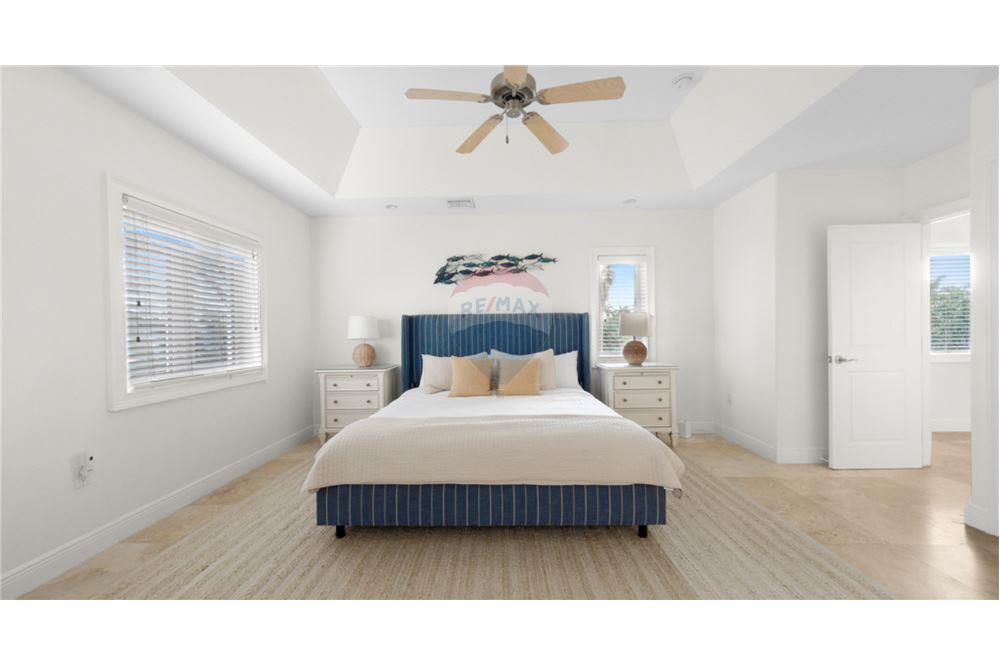 Villa - For Sale - W Bay Bch South, Seven Mile, Cayman Islands - 10 - 90146051-45