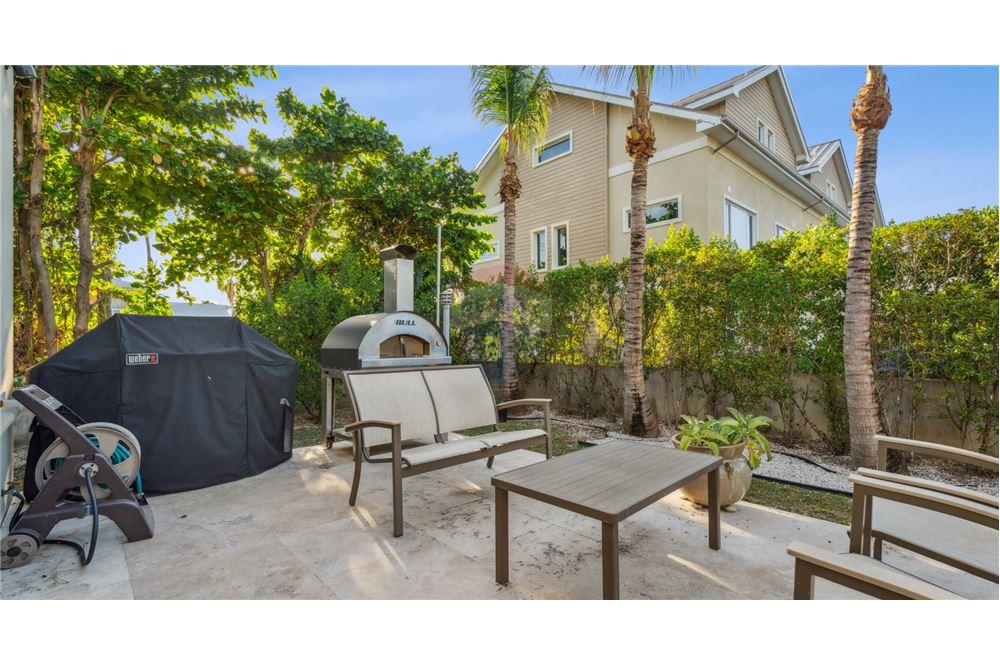 Villa - Venta - W Bay Bch South, Seven Mile, Islas Caimán - 41 - 90146011-180