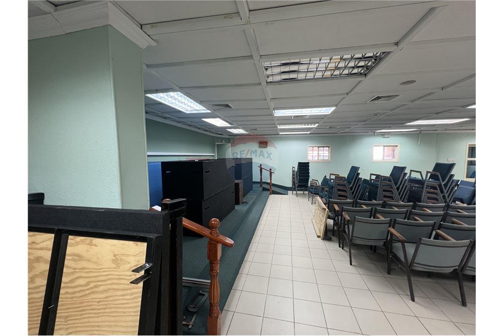 Bedrijfsmatig / Detailhandel - Te Koop - Sint Nicolaas, Aruba, Aruba - 11 - 90105035-27