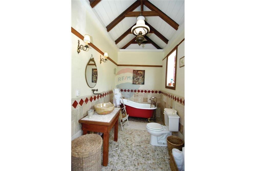 Villa - For Sale - Cay Hill, St Maarten, St. Maarten - 7 - 90144016-12