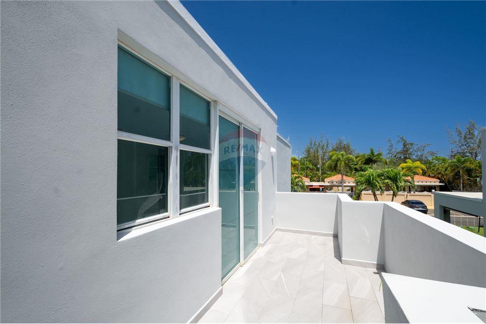 Villa - For Sale - Alts De Cerro Gordo 1&2, Vega Alta, Puerto Rico - 35 - 90107007-121