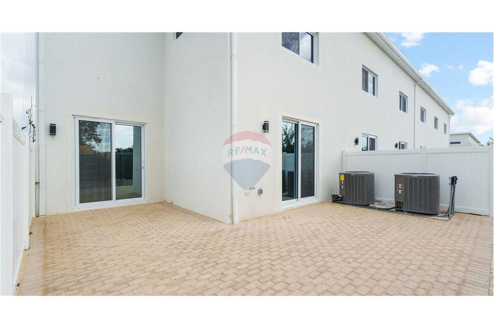 Appartement - Te Koop - George Town, Grand Cayman, Cayman Islands - 17 - 90146018-316