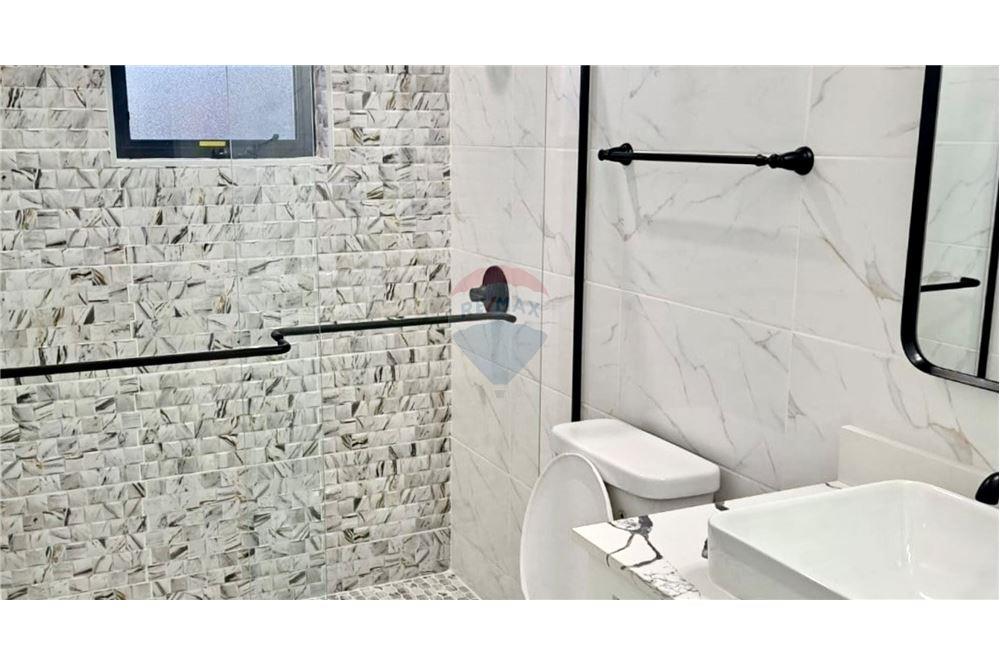 Villa - Te Koop - High Rock, Frank Sound, Cayman Islands - 11 - 90146033-41