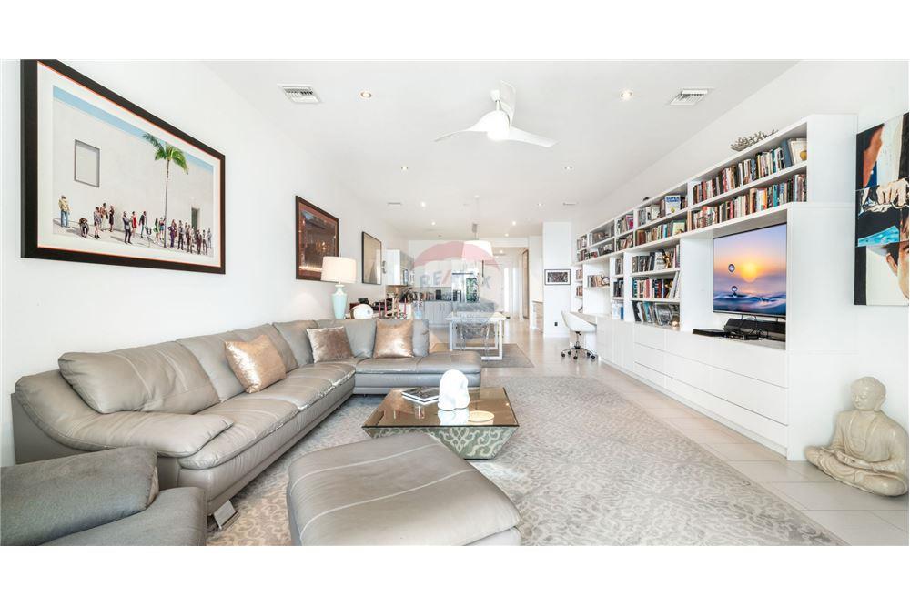 Condo/Apartment - For Sale - South Sound, South Sound, Cayman Islands - 13 - 90146034-189