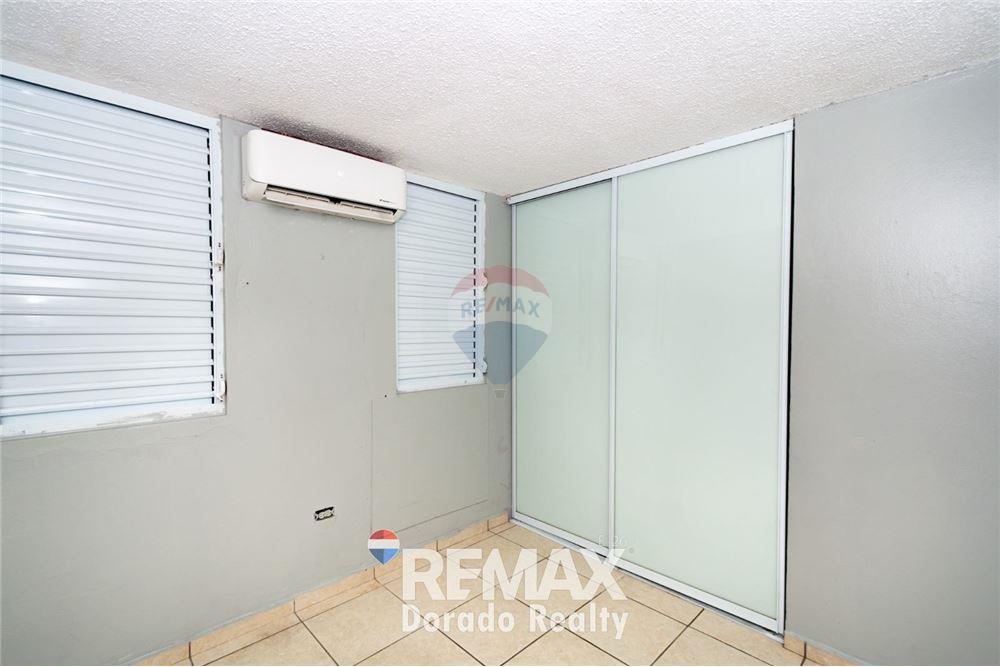 Villa - For Sale - URB Levittown Lakes, Toa Baja, Puerto Rico - 15 - 90107014-8