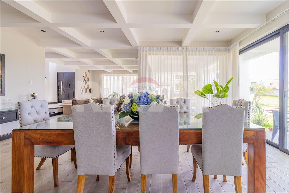 Villa - Venta - Fraijanes, Guatemala, Guatemala - 15 - 902091020-12