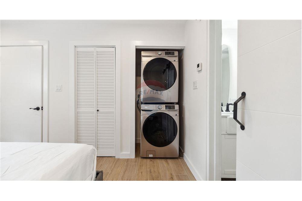 Apartamento/Condominio - Venta - W Bay Bch North, West Bay, Islas Caimán - 10 - 90146012-223