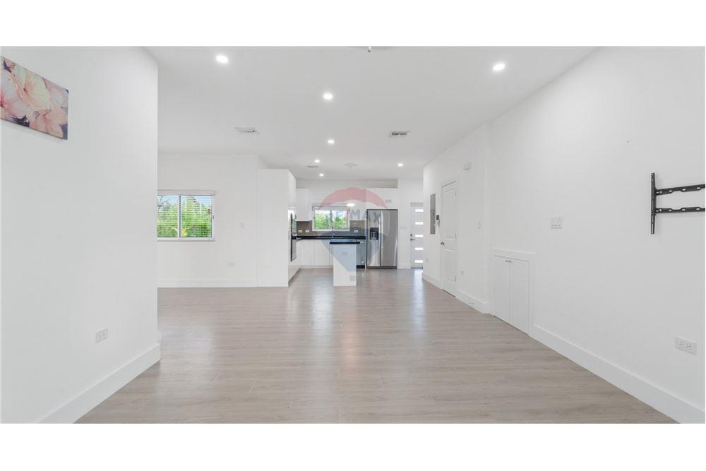 Appartement - Te Koop - George Town, Grand Cayman, Cayman Islands - 8 - 90146018-316