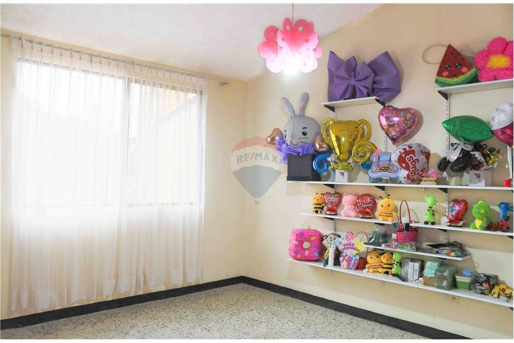 Villa - For Sale - Zona 16, Guatemala, Guatemala - 7 - 902611001-86