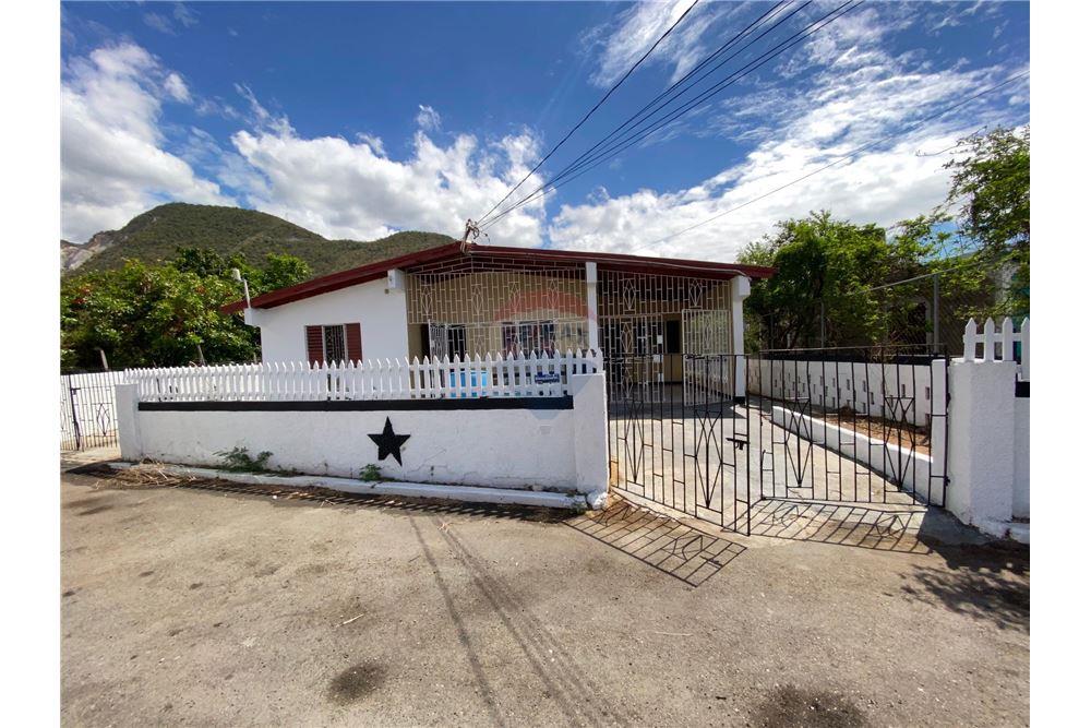 Villa - Te Koop - Bull Bay, Kingston, Jamaica - 2 - 90153043-153