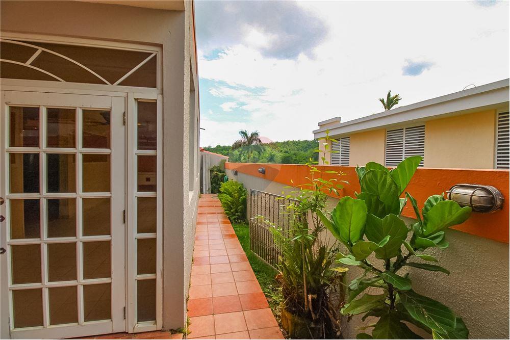 Villa - For Sale - Luquillo, Luquillo, Puerto Rico - 25 - 902461010-9