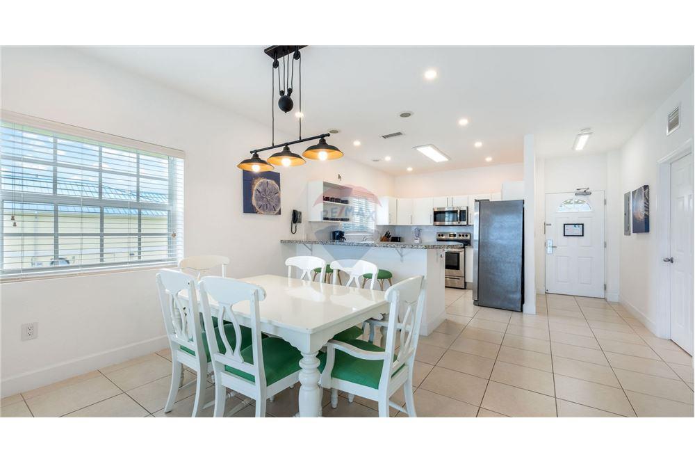 Condo/Apartment - For Sale - Colliers, East End, Cayman Islands - 12 - 90146034-195
