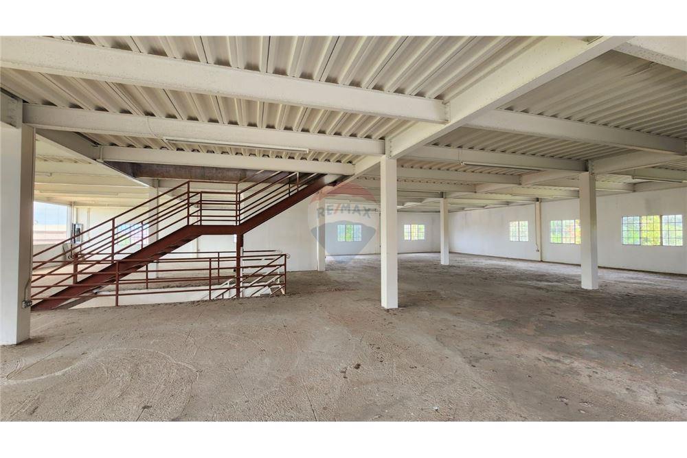 Bedrijfsmatig / Detailhandel - Te Koop - Chase Village, Caroni, Trinidad and Tobago - 3 - 90155095-36