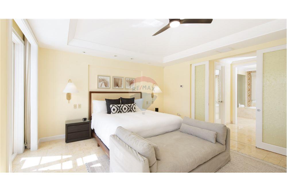 Condo/Apartment - For Sale - W Bay Bch South, Seven Mile, Cayman Islands - 13 - 90146013-835