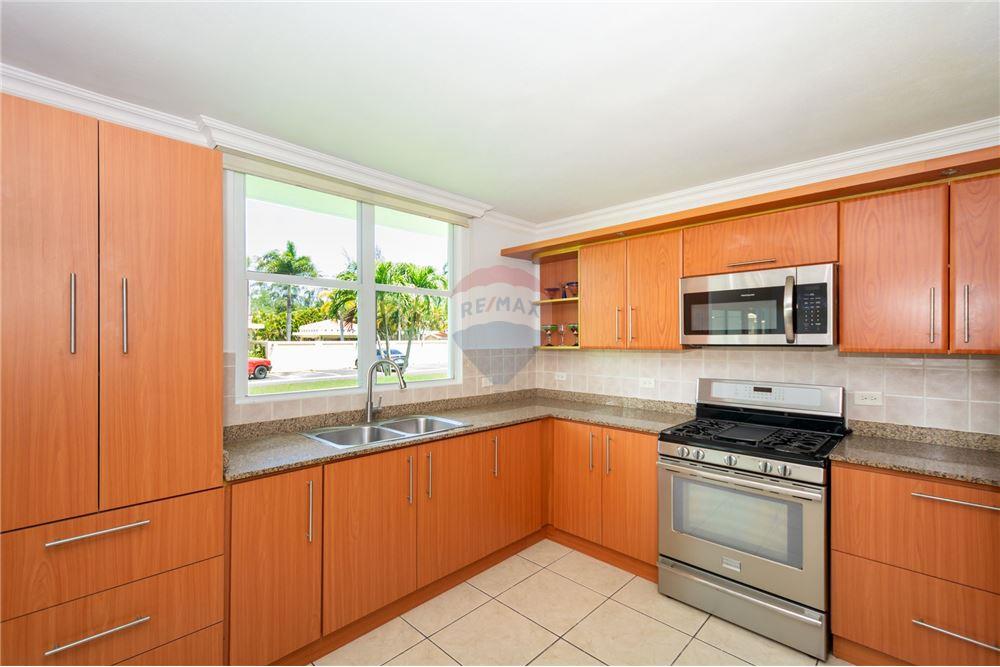 Villa - For Sale - Alts De Cerro Gordo 1&2, Vega Alta, Puerto Rico - 14 - 90107007-121