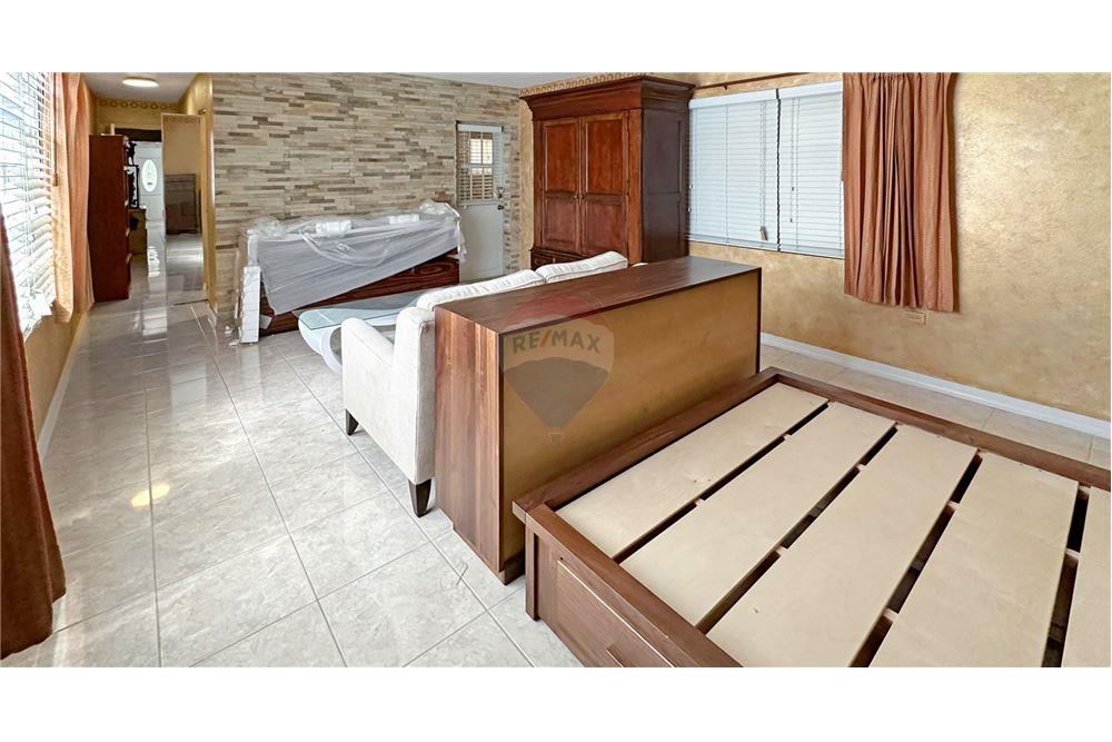 Appartement - Te Koop - George Town East, George Town, Cayman Islands - 13 - 90146011-181