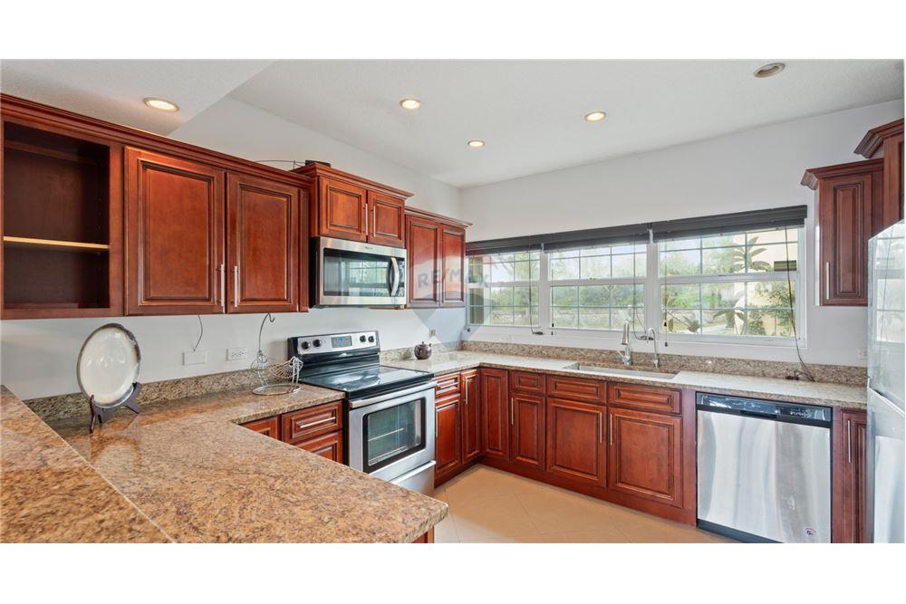 Apartamento/Condominio - Venta - Spotts, Spotts, Islas Caimán - 2 - 90146018-299