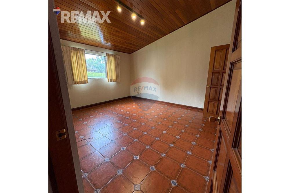 Villa - For Sale - Guatemala City, Guatemala, Guatemala - 5 - 902611014-3