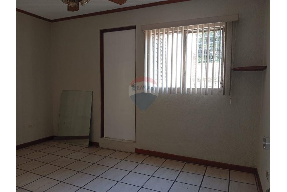 Villa - Venta - Mixco, Guatemala, Guatemala - 4 - 902091002-101