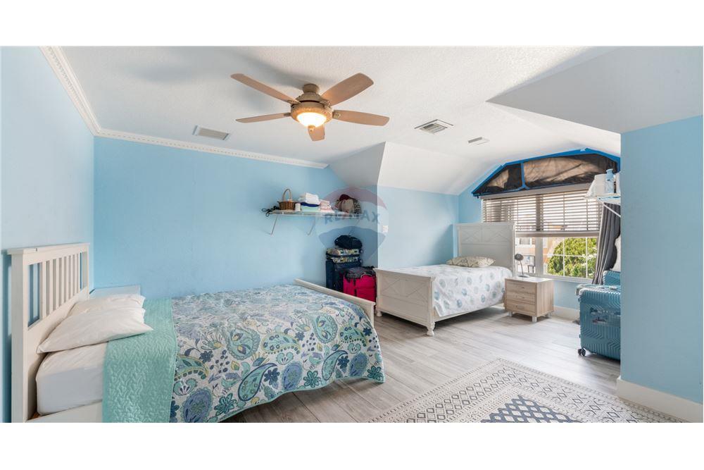 Villa - For Sale - W Bay Bch West, West Bay, Cayman Islands - 12 - 90146044-57