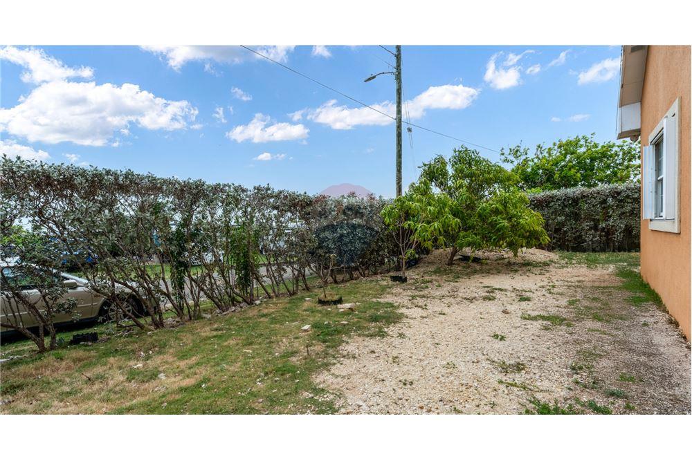 Villa - For Sale - W Bay Bch West, West Bay, Cayman Islands - 15 - 90146044-57