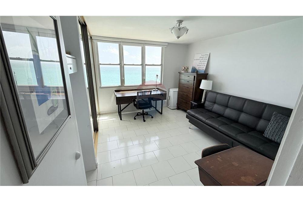 Apartamento/Condominio - Venta - Isla Verde, Carolina, Puerto Rico - 10 - 90102025-336