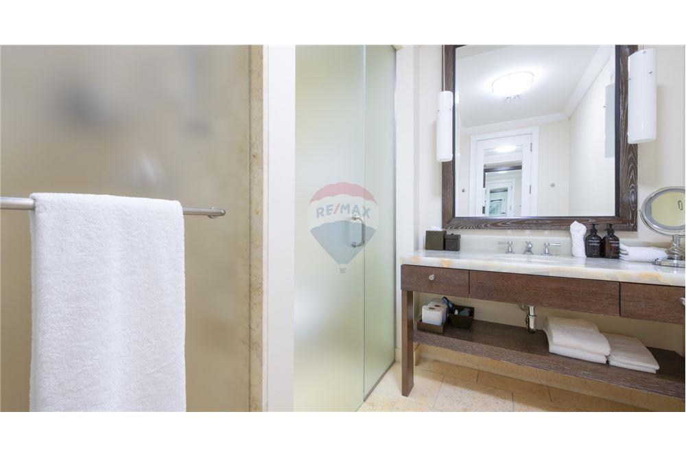 Condo/Apartment - For Sale - W Bay Bch South, Seven Mile, Cayman Islands - 15 - 90146013-835