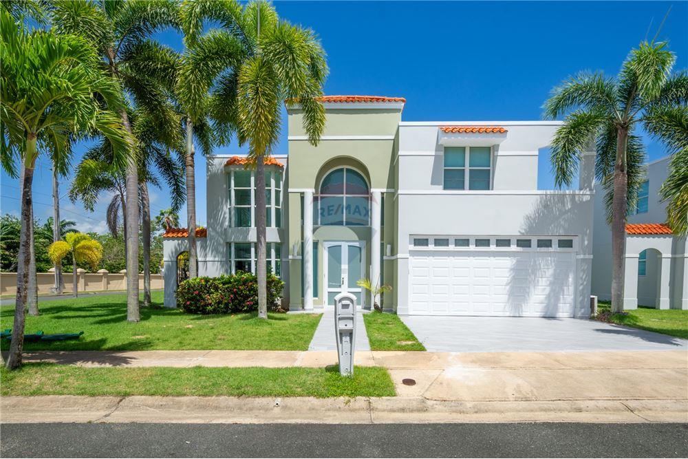 Villa - For Sale - Alts De Cerro Gordo 1&2, Vega Alta, Puerto Rico - 2 - 90107007-121