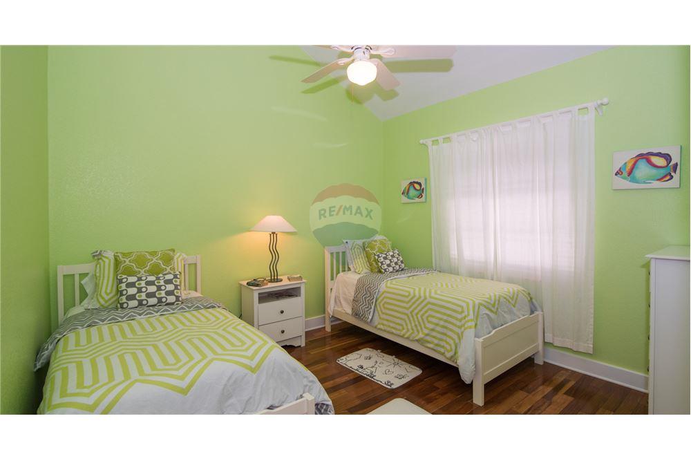 Appartement - Te Koop - East End, East End, Cayman Islands - 26 - 90146034-188