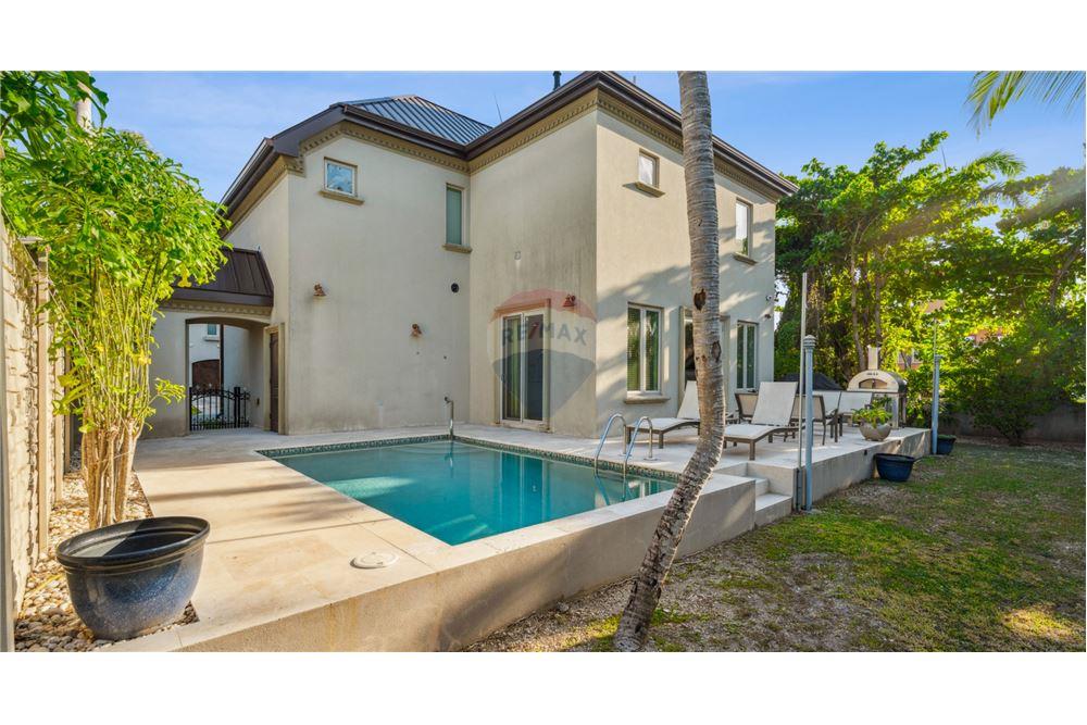 Villa - Venta - W Bay Bch South, Seven Mile, Islas Caimán - 1 - 90146011-180
