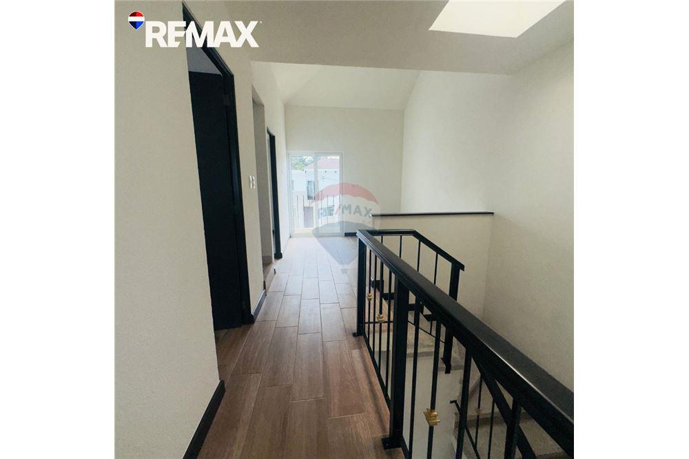 Villa - For Sale - San José Pinula, Guatemala, Guatemala - 11 - 902611001-98