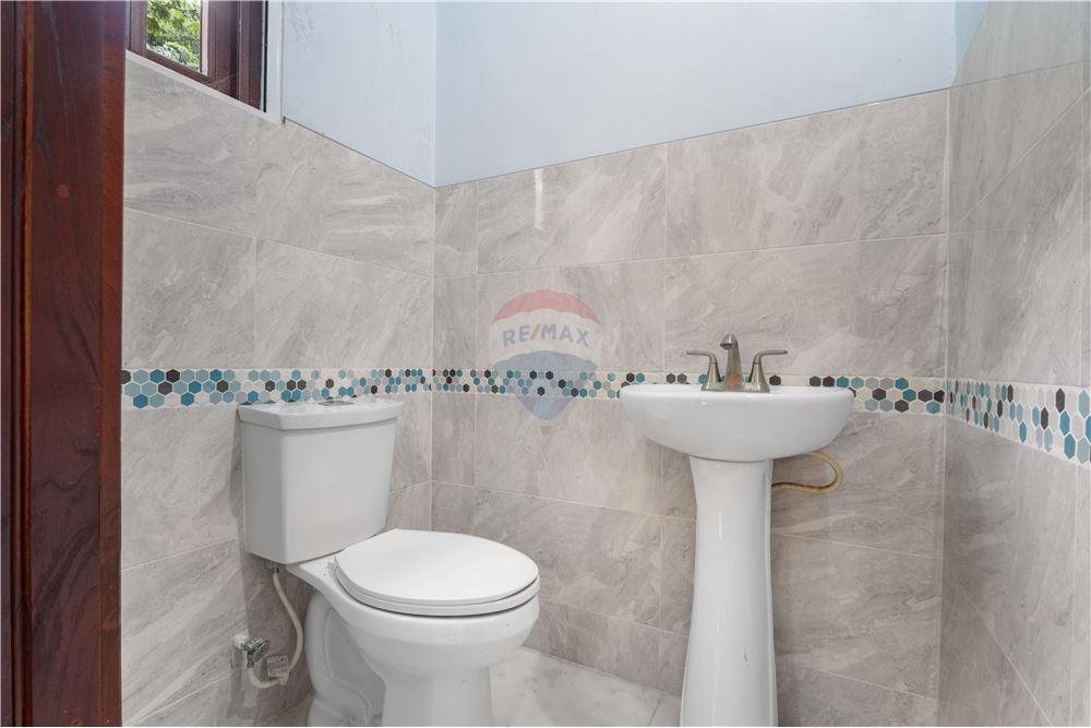 Villa - Te Koop - Kingston, Saint Andrew, Jamaica - 27 - 90153049-119