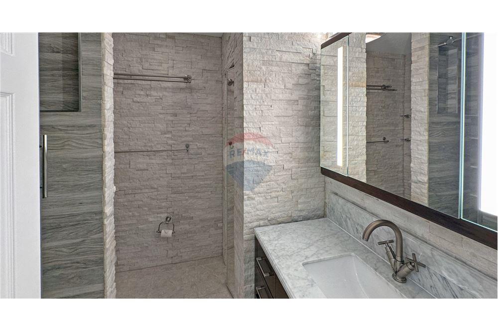 Appartement - Te Koop - George Town East, George Town, Cayman Islands - 28 - 90146011-181