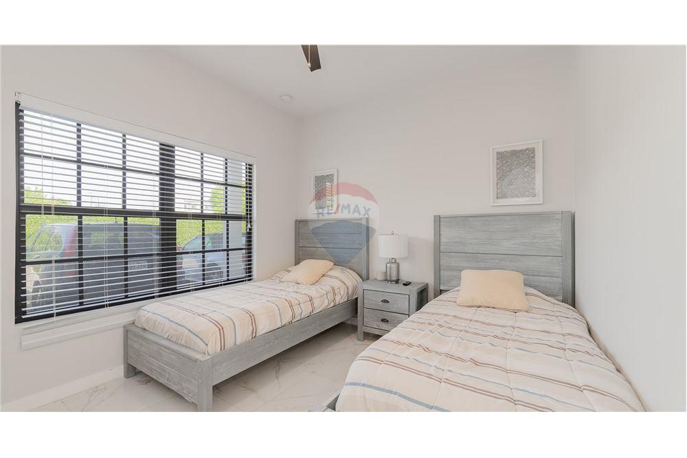 Appartement - Te Koop - W Bay Bch West, West Bay, Cayman Islands - 14 - 90146042-55