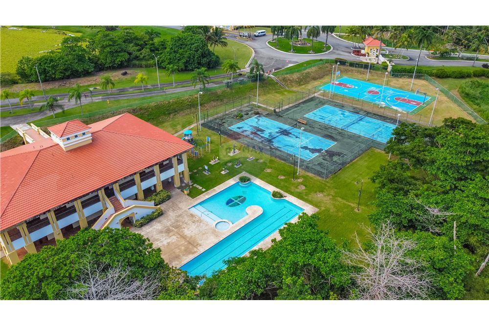 Villa - For Sale - Luquillo, Luquillo, Puerto Rico - 3 - 902461010-9