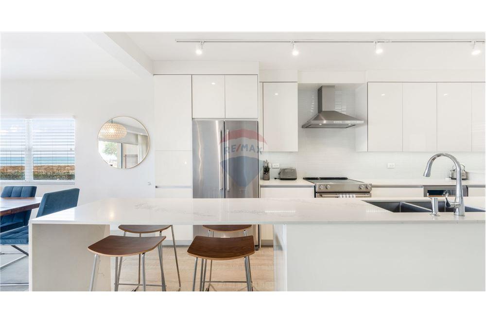 Appartement - Te Koop - W Bay Bch South, Seven Mile, Cayman Islands - 5 - 90146034-181