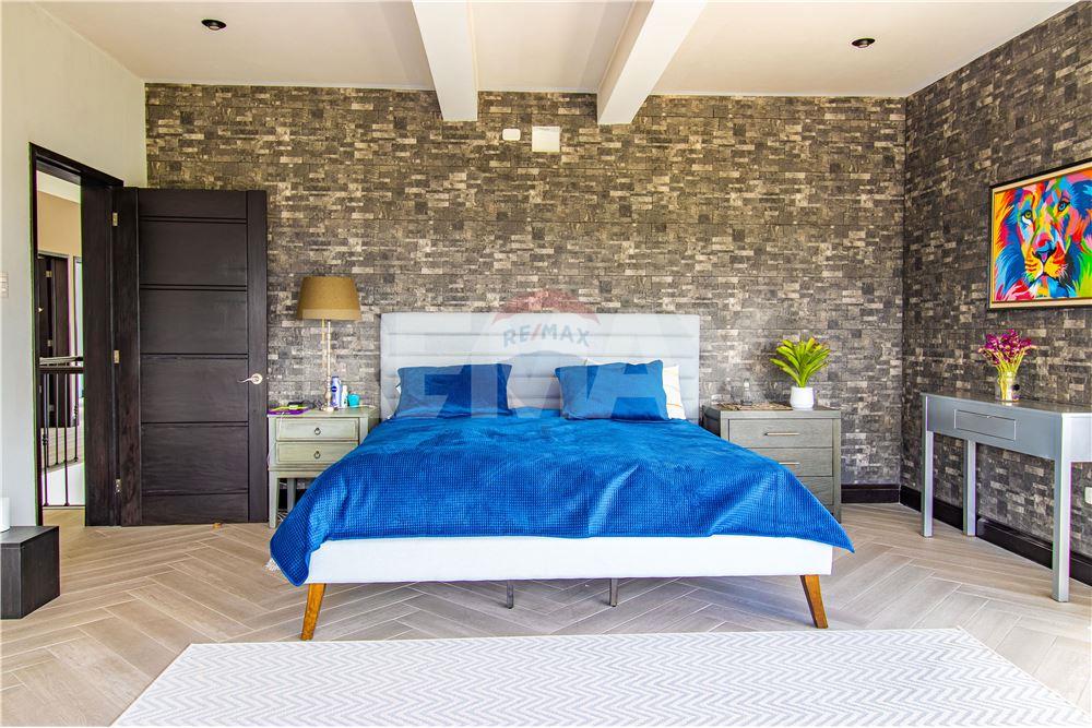 Villa - Venta - Fraijanes, Guatemala, Guatemala - 25 - 902091020-12