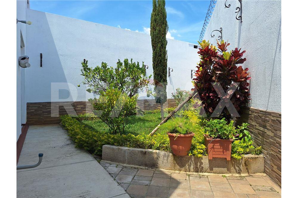 Villa - For Sale - Mixco, Guatemala, Guatemala - 2 - 902091017-12