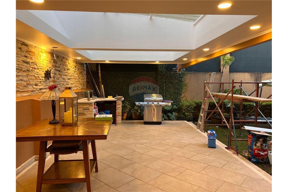 Villa - For Sale - Curridabat, San José - Curridabat, Costa Rica - 3 - 901251002-34