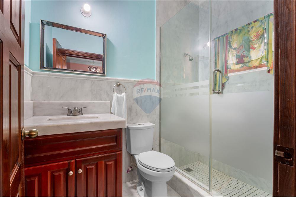 Villa - Te Koop - Kingston, Saint Andrew, Jamaica - 25 - 90153049-119